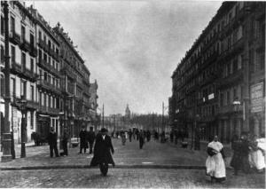 Vista de la mítica Rambla de Catalunya, al tram entre Gran Via i Plaça de Catalunya. 1904